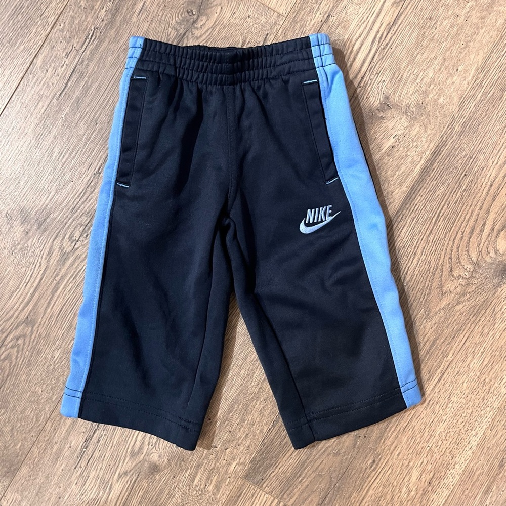 10 Piece LOT ~ 12mo Baby Boy Bundle - NWOT - Like New EUC Nike Carter’s Baby BUM